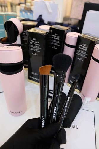 Chanel set pennelli per - chanel,